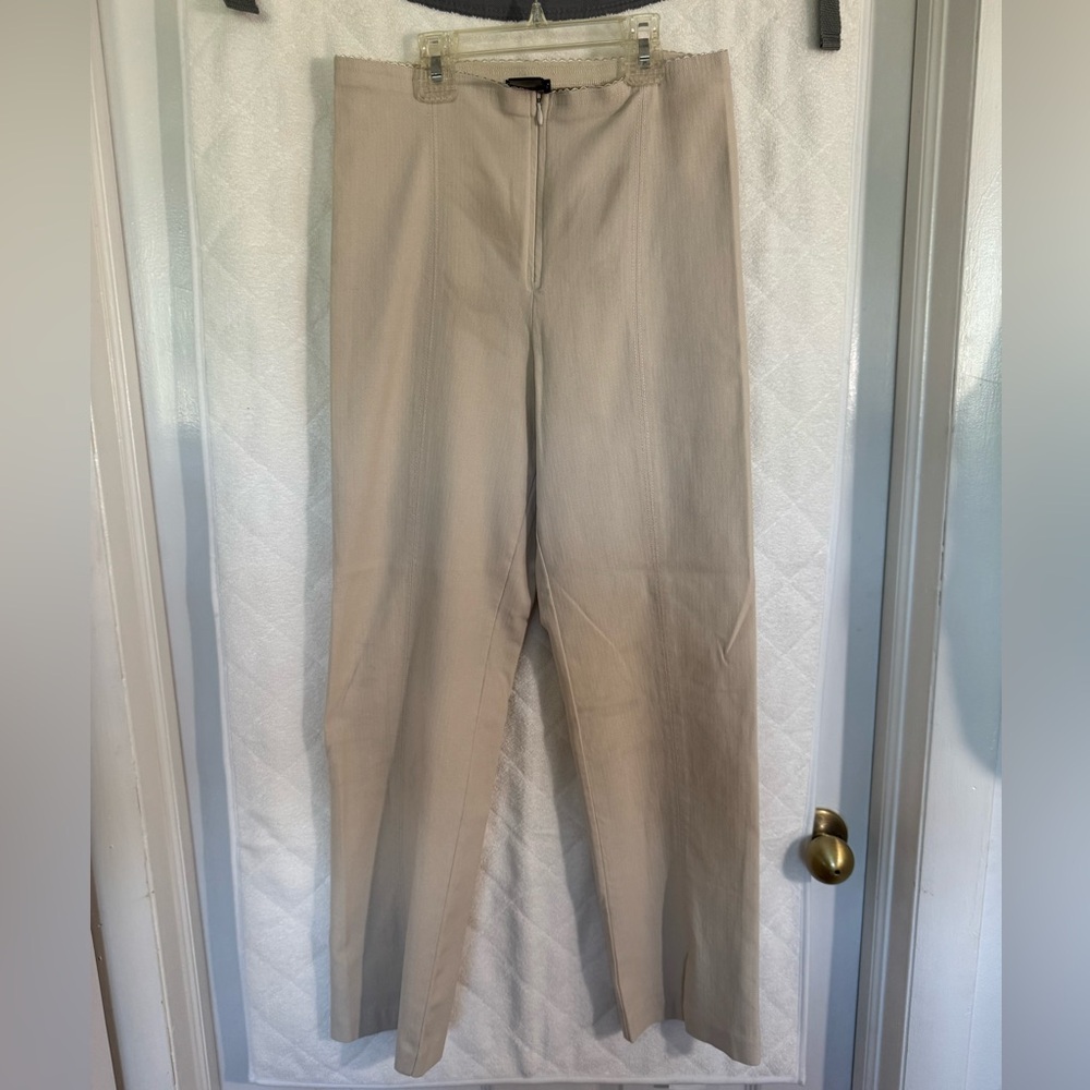 Chic Women's Tan Trousers